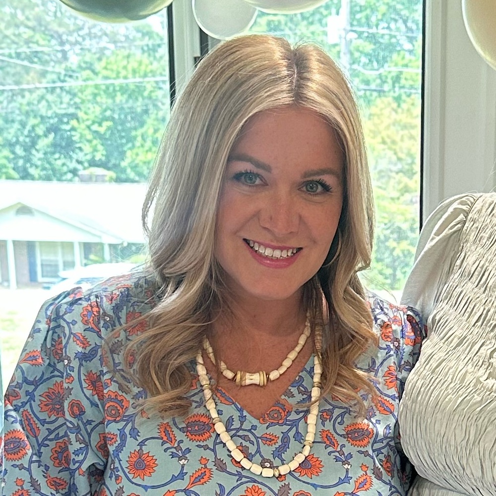 Meet your Posher, Elizabeth